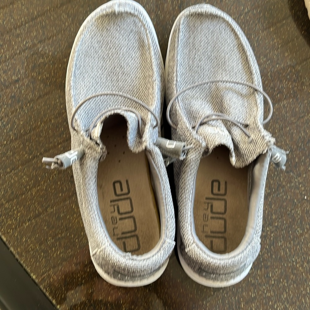 Hey dude gray size 11
